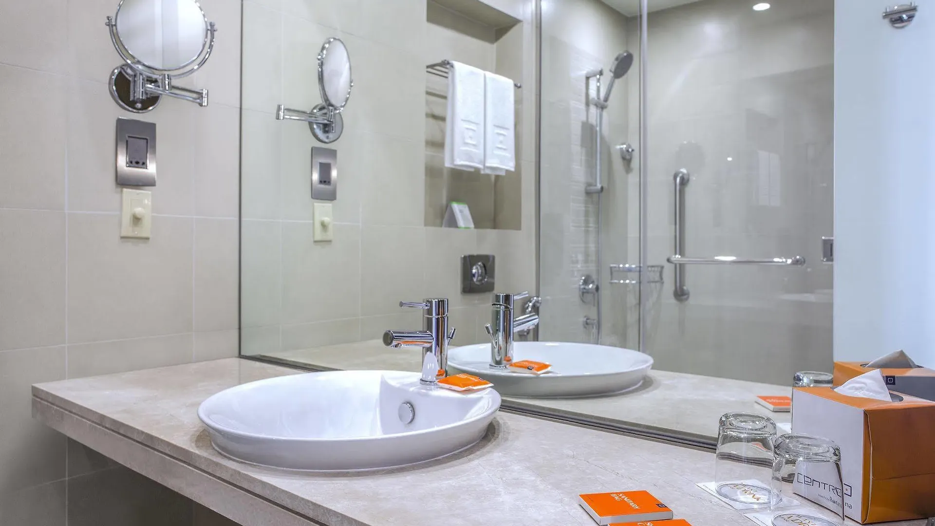 ****  Centro Sharjah Otel Birleşik Arap Emirlikleri